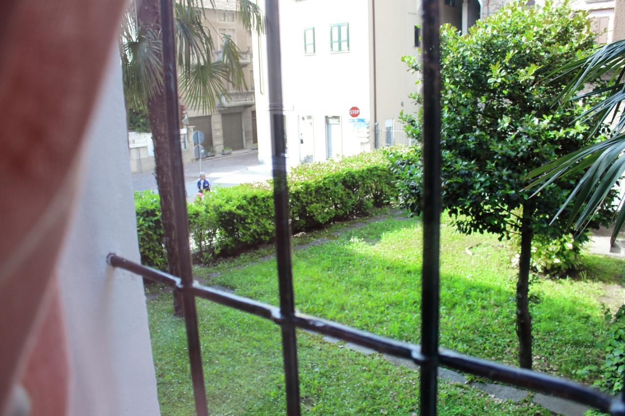 Bed and Breakfast La Magnolia Guests House Dervio Esterno foto