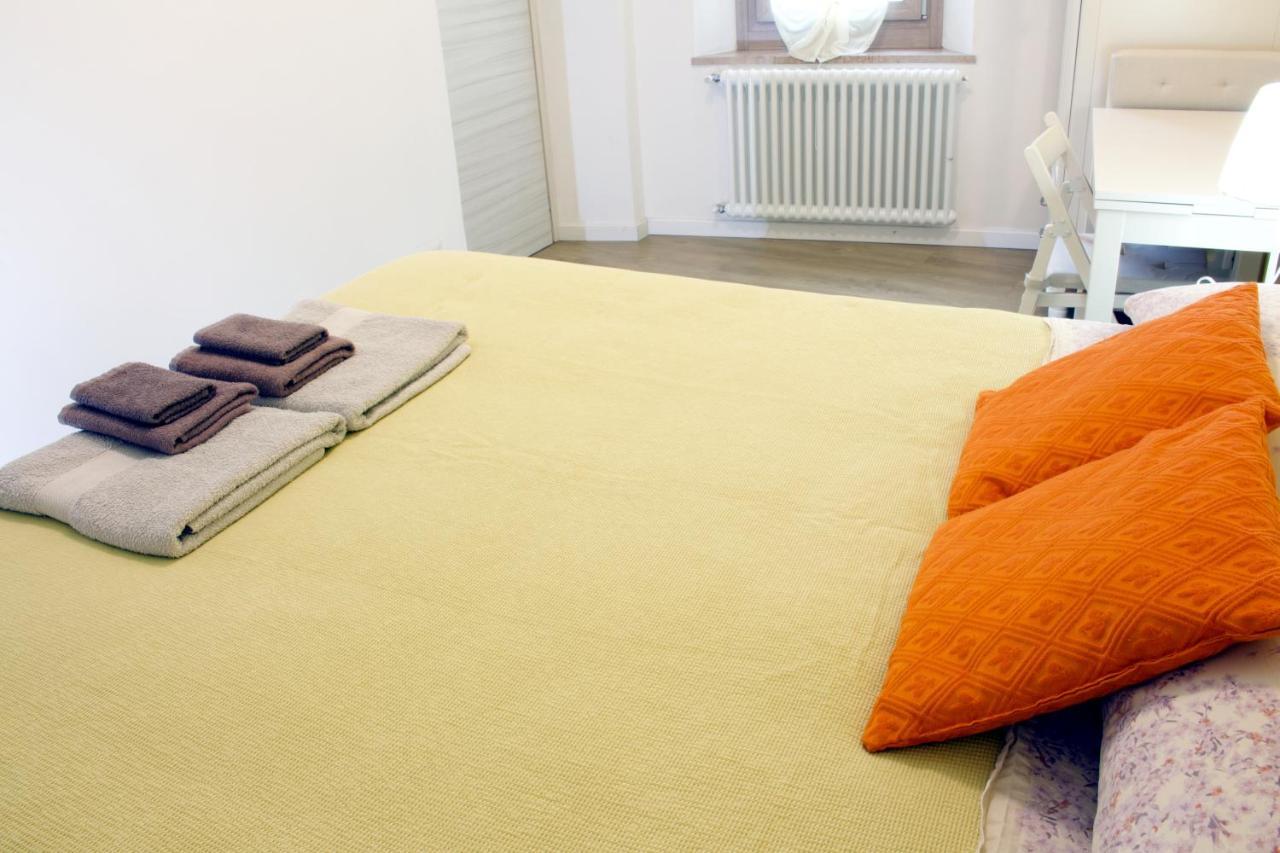 Bed and Breakfast La Magnolia Guests House Dervio Esterno foto