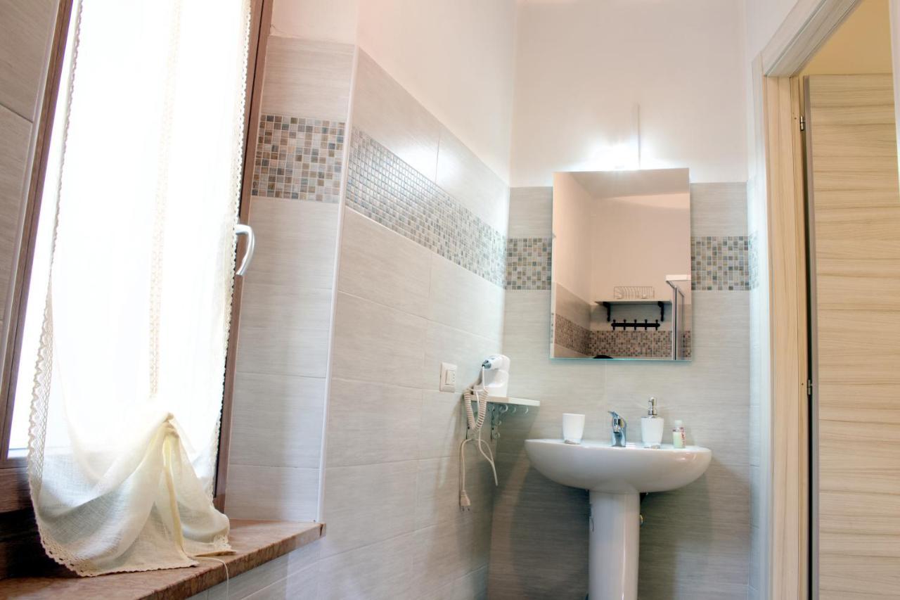 Bed and Breakfast La Magnolia Guests House Dervio Esterno foto
