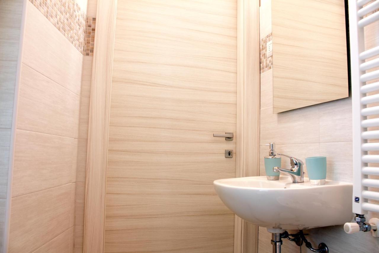 Bed and Breakfast La Magnolia Guests House Dervio Esterno foto